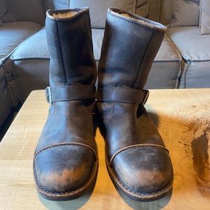 Men’s Leather Ugg Boots